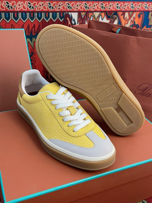 スーパーコピーブランド靴角部分ディテール